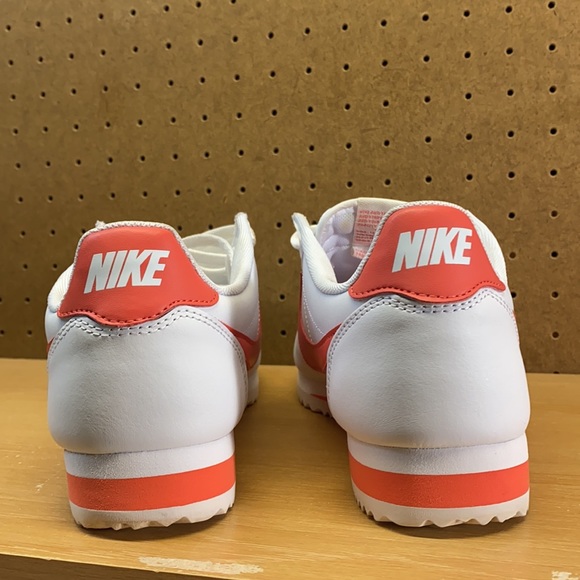 Nike Cortez Classic Leather Women’s Sz 9.5 Shoes - Picture 4 of 12